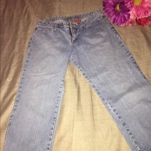 🔥5/$20🔥Size 7 Bongo Capris Light Denim